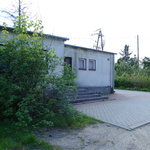 Zdjęcie przedstawia stary budynek szkoły w Chotyczach.